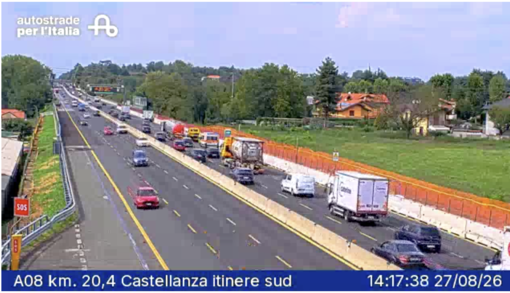 I soccorsi sul posto visti dalle webcam di Autostrade per l'Italia