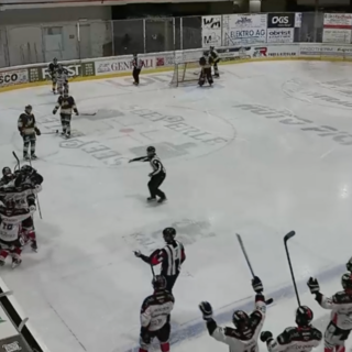 L'Aosta sogna 52', ma il Caldaro non muore mai: rimonta dal 3-1 e va a vincere gara 1 di finale all'overtime. Domani in via Albani si conclude il "Città di Varese"