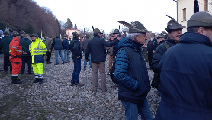 Una manifestazione degli alpini al Sacro Monte
