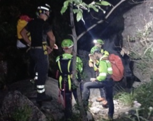 Il soccorso alpino al lavoro Il soccorso alpino al lavoro