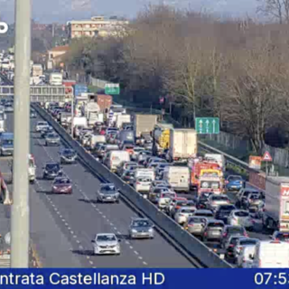 La situazione del traffico a Castellanza (foto webcam Autostrade per l'Italia)