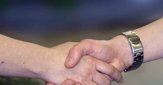 L'OPINIONE. La violenza nasce dentro ciascuno di noi: da Induno un monito universale per sconfiggere l'odio