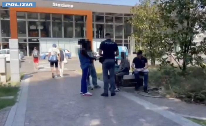 Ancora controlli di polizia a Gallarate: identificate oltre settanta persone Ancora controlli di polizia a Gallarate: identificate oltre settanta persone