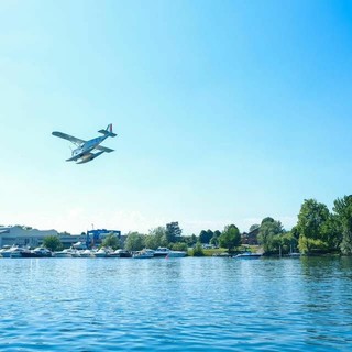 Il grande spettacolo del Giro d'Italia in idrovolante: dal Lago Maggiore a Trieste percorsi 500 chilometri Il grande spettacolo del Giro d'Italia in idrovolante: dal Lago Maggiore a Trieste percorsi 500 chilometri
