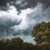 METEO. Domani torna la pioggia, ma attenzione ai temporali: «Potranno essere intensi e con grandine»