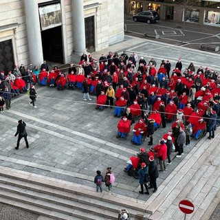 Il trenino sul sagrato della basilica Il trenino sul sagrato della basilica