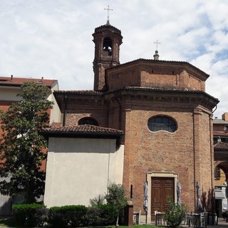 Il tempio civico luogo e simbolo di dialogo e pace a Busto
