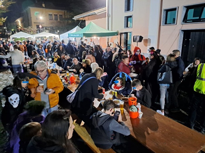 Una delle passate edizione della Festa di Halloween a Taino Una delle passate edizione della Festa di Halloween a Taino