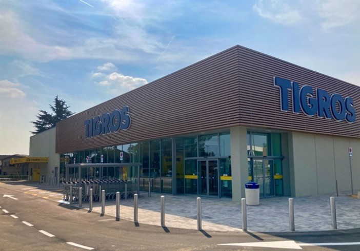 A Uboldo apre un nuovo supermercato Tigros A Uboldo apre un nuovo supermercato Tigros