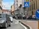 Il traffico dovuto al senso unico alternato, in centro a Gallarate - Foto Alessandro Galbiati