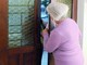 Truffata un'anziana a Comerio, derubata di contanti e degli ori di famiglia