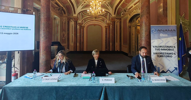 Un momento della presentazione dell'analisi del Gruppo Tecnocasa sul mercato immobiliare a Varese Un momento della presentazione dell'analisi del Gruppo Tecnocasa sul mercato immobiliare a Varese
