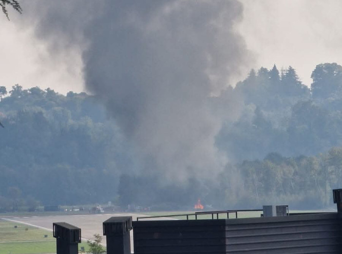 Elicottero precipita tra Vergiate e Somma Lombardo, ma per fortuna è solo un'esercitazione Elicottero precipita tra Vergiate e Somma Lombardo, ma per fortuna è solo un'esercitazione