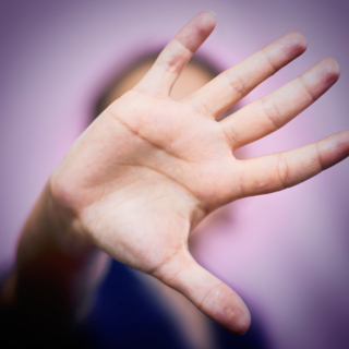 Violenza contro le donne, un anno di lavoro dei "Cuav": quasi 400 contatti e oltre 200 uomini presi in carico