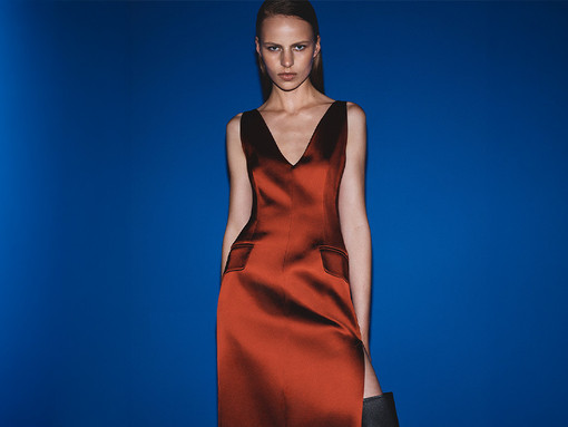 Sportmax, il dialogo tra sartorialità e sperimentazione nel guardaroba contemporaneo Sportmax, il dialogo tra sartorialità e sperimentazione nel guardaroba contemporaneo