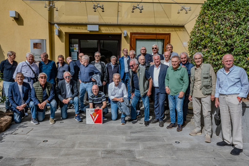 Foto di gruppo al ristorante "Vecchia Riva" Foto di gruppo al ristorante "Vecchia Riva"