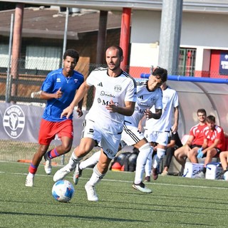 Buona prova per Banfi e per l'attacco contro il Chiasso a Vedano (foto Varesina Calcio)