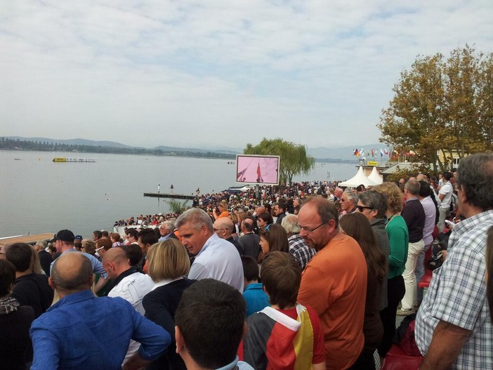 Un'orchestra su un pontile galleggiante e oltre cinquanta giovani atleti sul lago: la Canottieri Varese svela la cerimonia d'apertura degli Europei 2026 Un'orchestra su un pontile galleggiante e oltre cinquanta giovani atleti sul lago: la Canottieri Varese svela la cerimonia d'apertura degli Europei 2026