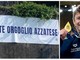 Nicolò sorridente con l'oro vivo addosso e, a sinistra, lo striscione con cui la sua Azzate lo ha celebrato questa mattina, come dopo ogni grande vittoria Nicolò sorridente con l'oro vivo addosso e, a sinistra, lo striscione con cui la sua Azzate lo ha celebrato questa mattina, come dopo ogni grande vittoria