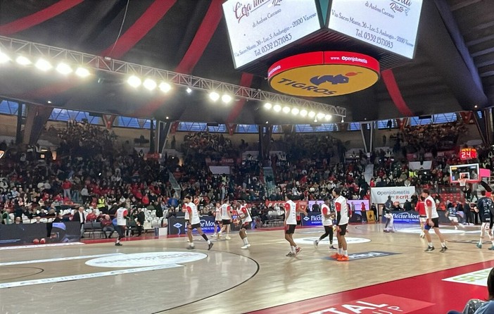 VARESE-REGGIO EMILIA, la diretta: 61-76 FINALE