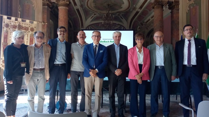 TakeBack ReMed: a Varese nuova vita alle penne per le terapie iniettive. TakeBack ReMed: a Varese nuova vita alle penne per le terapie iniettive.