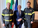 Da sinistra: Mario Abate, il prefetto Pasquariello e il nuovo comandante Ciro Bolognese Da sinistra: Mario Abate, il prefetto Pasquariello e il nuovo comandante Ciro Bolognese