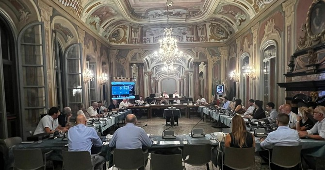 PGT, barricate a Palazzo Estense: sulle scuderie Olona maggioranza e Lega ai ferri corti PGT, barricate a Palazzo Estense: sulle scuderie Olona maggioranza e Lega ai ferri corti