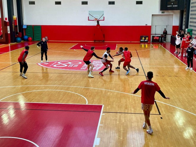 Varese vuole tornare a "casa" ma non si fida di Trieste: «Squadra imprevedibile, dovremo essere solidi»