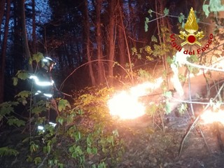 I vigili del fuoco in azione a Casale Litta