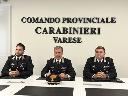 Da sinistra: il capitano Coppola, il colonnello Gagliardo e il capitano Dantonia Da sinistra: il capitano Coppola, il colonnello Gagliardo e il capitano Dantonia