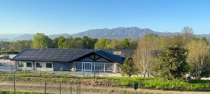 Ecco, vista dalla sua entrata sulla provinciale nei pressi di Bodio, la nuova "Casa Agricola"