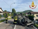 Auto si ribalta, un ferito sulla Provinciale a Cunardo