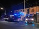 Incendio nella notte a Malnate, i vigili del fuoco salvano una donna