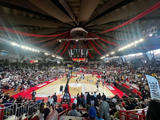 Tutto esaurito a Masnago: no, non è la Pallacanestro Varese, è la School Cup