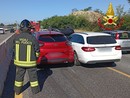 Carambola sulla 336 di Malpensa, un'auto si ribalta: un ferito e code Carambola sulla 336 di Malpensa, un'auto si ribalta: un ferito e code