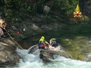 Verbano Cusio Ossola, scivola nel fiume San Bernardino e viene trascinato dalla corrente: salvato un 32enne Verbano Cusio Ossola, scivola nel fiume San Bernardino e viene trascinato dalla corrente: salvato un 32enne