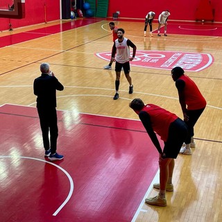 Varese verso Treviso, Kastritis non vuol sentir parlare di Coppa Italia: «Pensiamo a giocare bene ogni possesso»