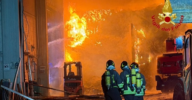 I vigili del fuoco questa sera ad Arcisate I vigili del fuoco questa sera ad Arcisate