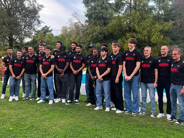 Prime foto ufficiali per la Pallacanestro Varese Prime foto ufficiali per la Pallacanestro Varese