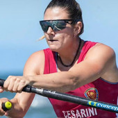 Federica Cesarini impegnata sulle acque di Barletta (ph Canottaggio.org/Luca Pagliaricci)
