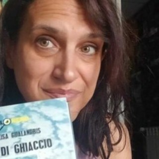Firmacopie a Sesto Calende per l'autrice verbanese Maria Elisa Gualandris Firmacopie a Sesto Calende per l'autrice verbanese Maria Elisa Gualandris
