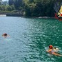 Proseguono senza sosta le operazioni di ricerca dell’uomo disperso nel lago di Como Proseguono senza sosta le operazioni di ricerca dell’uomo disperso nel lago di Como