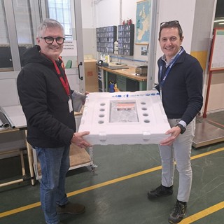Beko regala un piano cottura al centro anziani di Travedona Monate