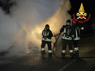 L'intervento dei vigili del fuoco a Busto