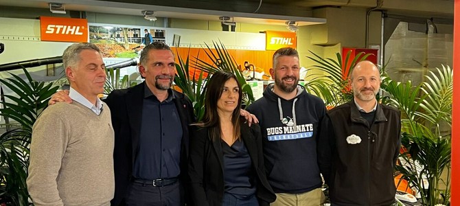 Gli attori protagonisti alla presentazione di oggi da Agricola della School Cup Gli attori protagonisti alla presentazione di oggi da Agricola della School Cup