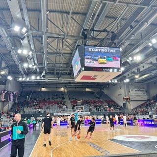 BAMBERG-VARESE, la diretta: 4-14 al 4' BAMBERG-VARESE, la diretta: 4-14 al 4'
