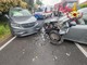 Scontro tra due auto a Samarate: tre persone ferite