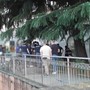 Un momento dell'operazione di polizia a Varese Un momento dell'operazione di polizia a Varese