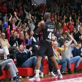 Tazé Moore nella splendida foto di Fabio Averna