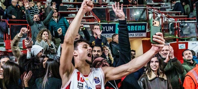 Capitan Librizzi è pronto a una grande stagione con la sua Varese Capitan Librizzi è pronto a una grande stagione con la sua Varese